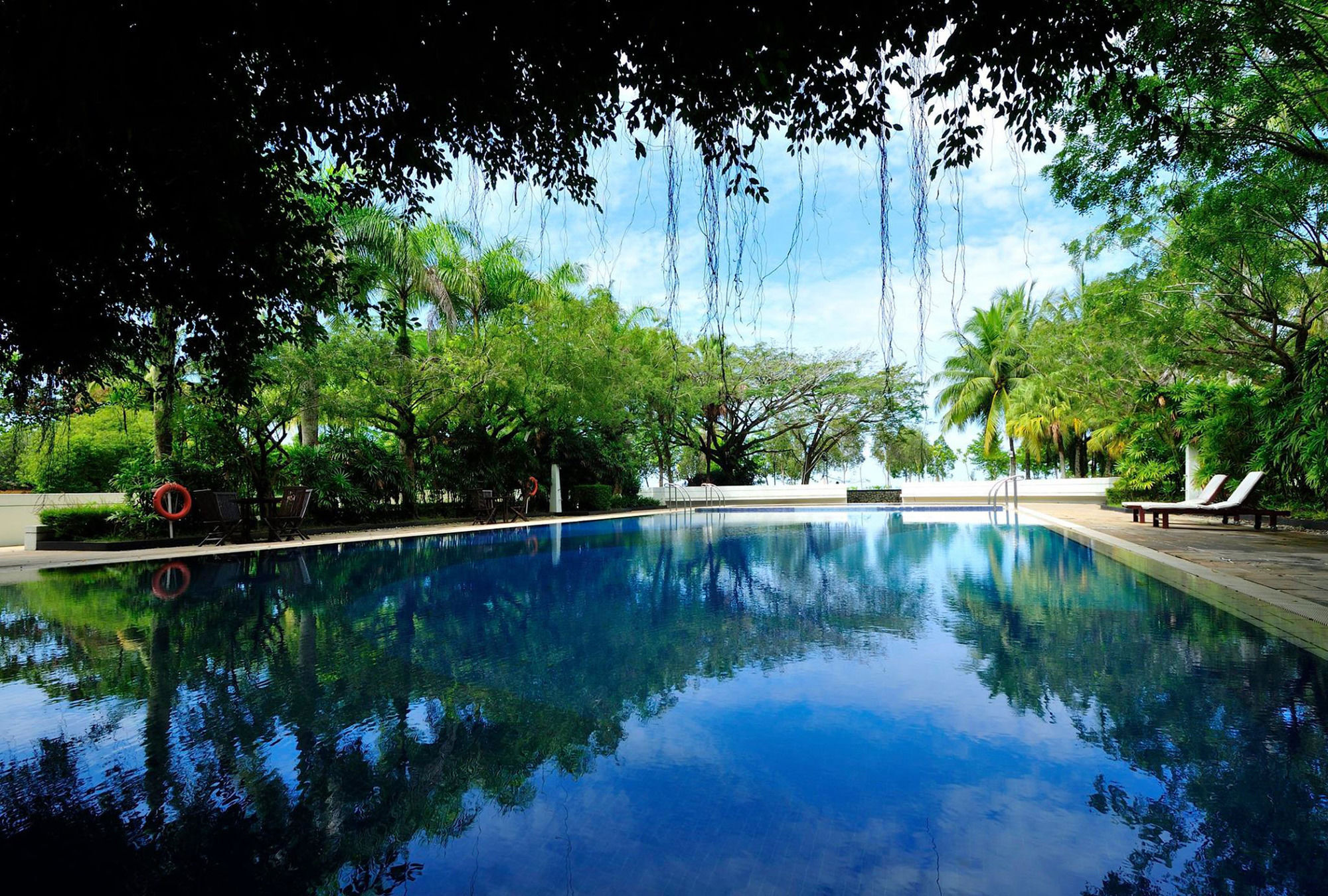 Parkcity Everly Hotel Bintulu Exterior foto